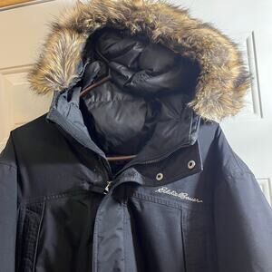 Eddie Bauer stadium men’s size 2XX xtra long with 6 snaps on front of coat